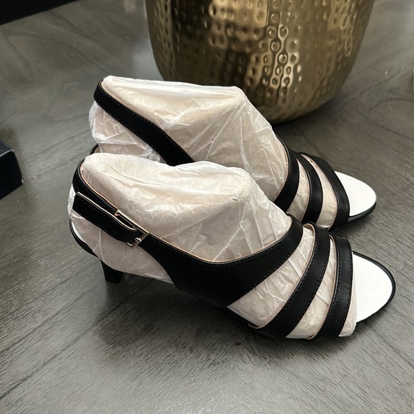 Naturalizer Taimi Heeled Sandal - Picture 5 of 7